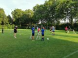 Eerste training S.K.N.W.K. JO17-1 seizoen 2021-2022 (1/41)